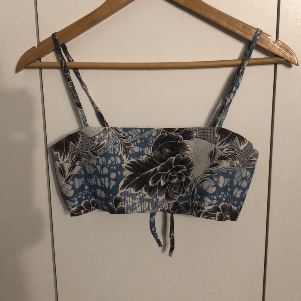 Creatures of Comfort Blue Floral Crop Top